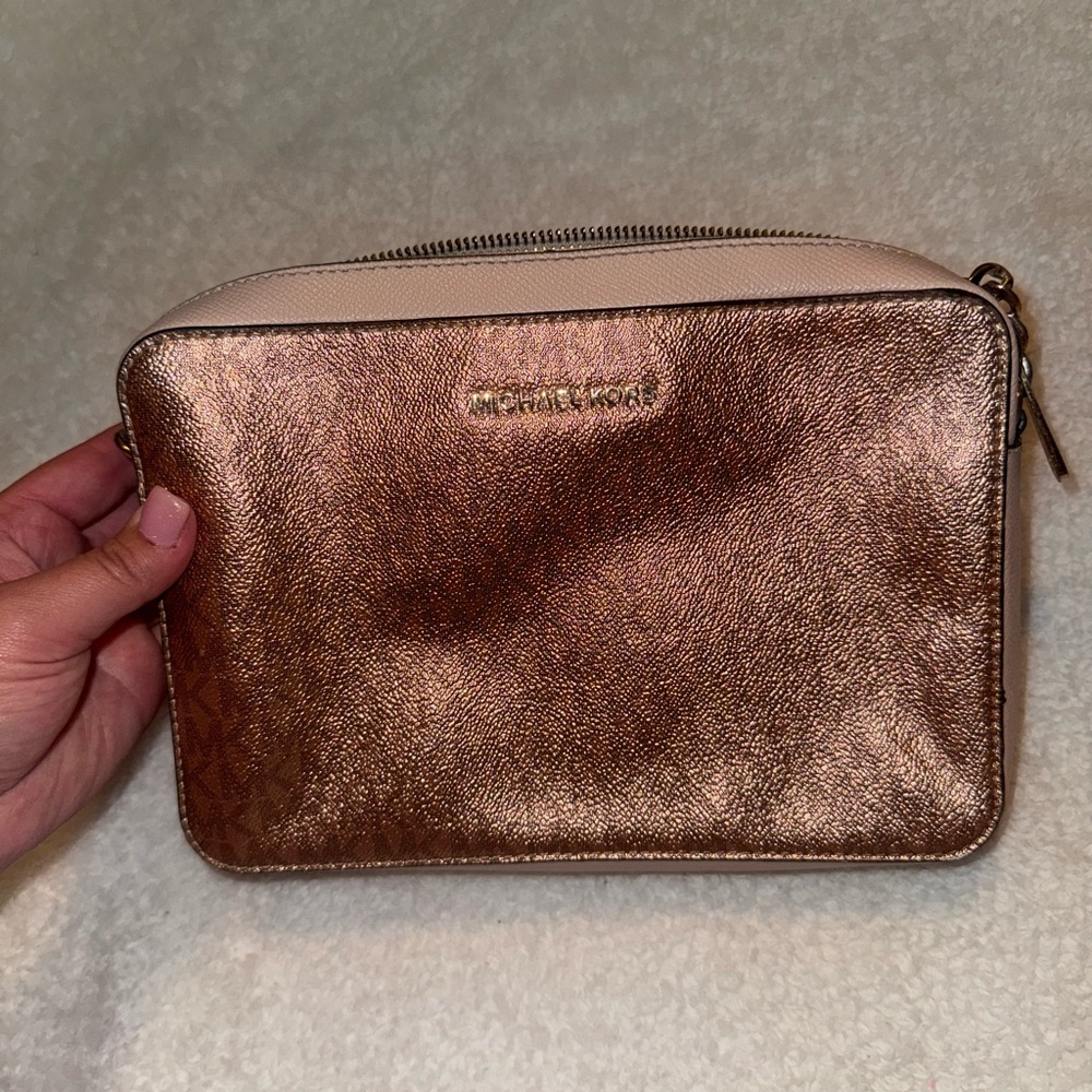 Rose gold Michael Kors cross body